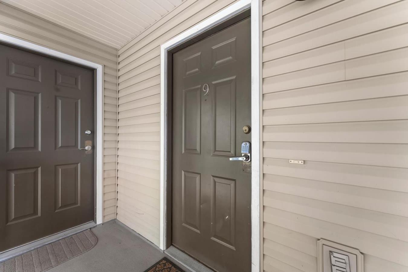 Penthouse Thousand Hills Golf Front Condo With Pool Close To 76 And Sleeps 8 Branson Exterior photo